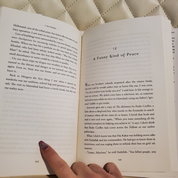 3/$10 – I Am Malala (Hardcover) by Malala Yousafzai – Used, Good Condition ✨📚 - Picture 10 of 16
